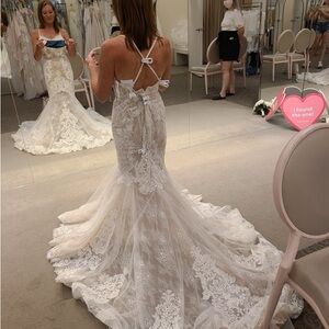 wedding dress